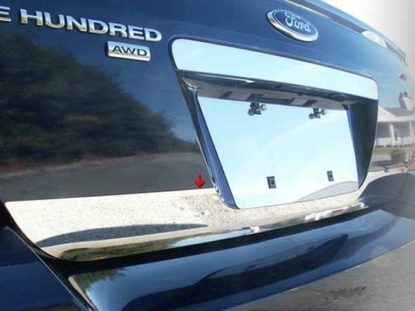 QAA - RD45370 Stainless Steel Rear Deck Accent 1Pc 2005-2007 Ford Five Hundred QAA