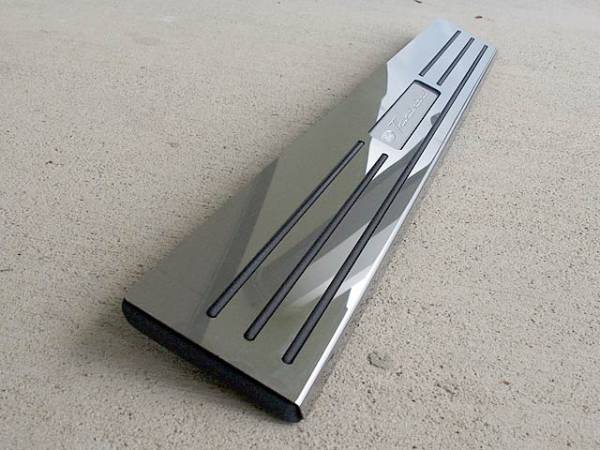 QAA - DS43671 Stainless Steel Door Sill Trim 2Pc 2002-2006 Ford Thunderbird QAA