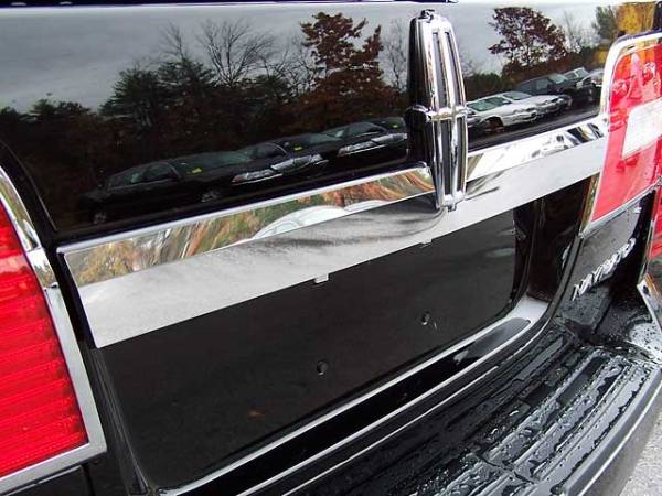 QAA - LB47655 Stainless Steel License Plate Bar Accent 1Pc 2007-2014 Lincoln Navigator QAA