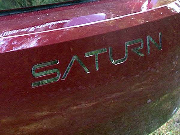 QAA - SGR45410 Stainless Steel Graphic/Logo/emblem 5Pc 2005-2007 Saturn Ion QAA