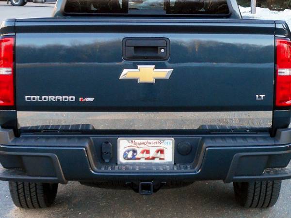 QAA - RT55150 Stainless Steel Tailgate Accent 1Pc 2015-2020 Chevrolet Colorado QAA