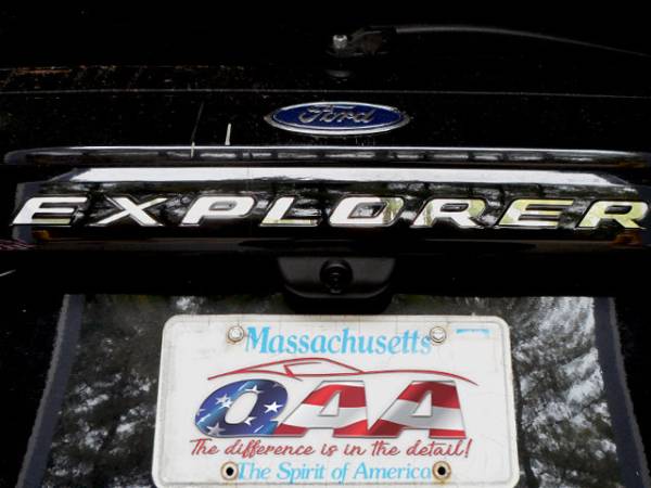 QAA - SGR60331 Stainless Steel Graphic/Logo/emblem 8Pc 2020-2024 Ford Explorer QAA