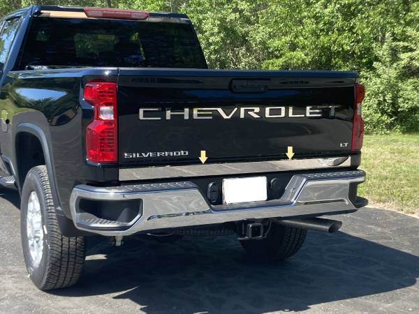 QAA - RT60184 Stainless Steel Tailgate Accent 1Pc 2020-2024 Chevrolet Silverado HD QAA