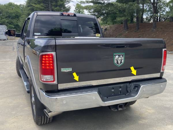 QAA - RT50937 Stainless Steel Tailgate Accent 1Pc 2010-2018 Ram 1500, 2010-2018 Ram 2500, 2010-2018 Ram 3500 QAA