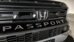 SGR76221 Stainless Steel Graphic/Logo/emblem 8Pc 2026 Honda Passport QAA